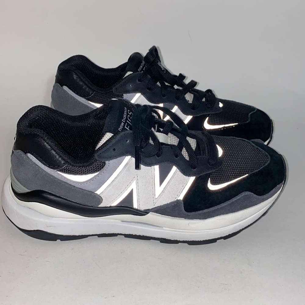 FIGS | New Balance 5740 Unisex